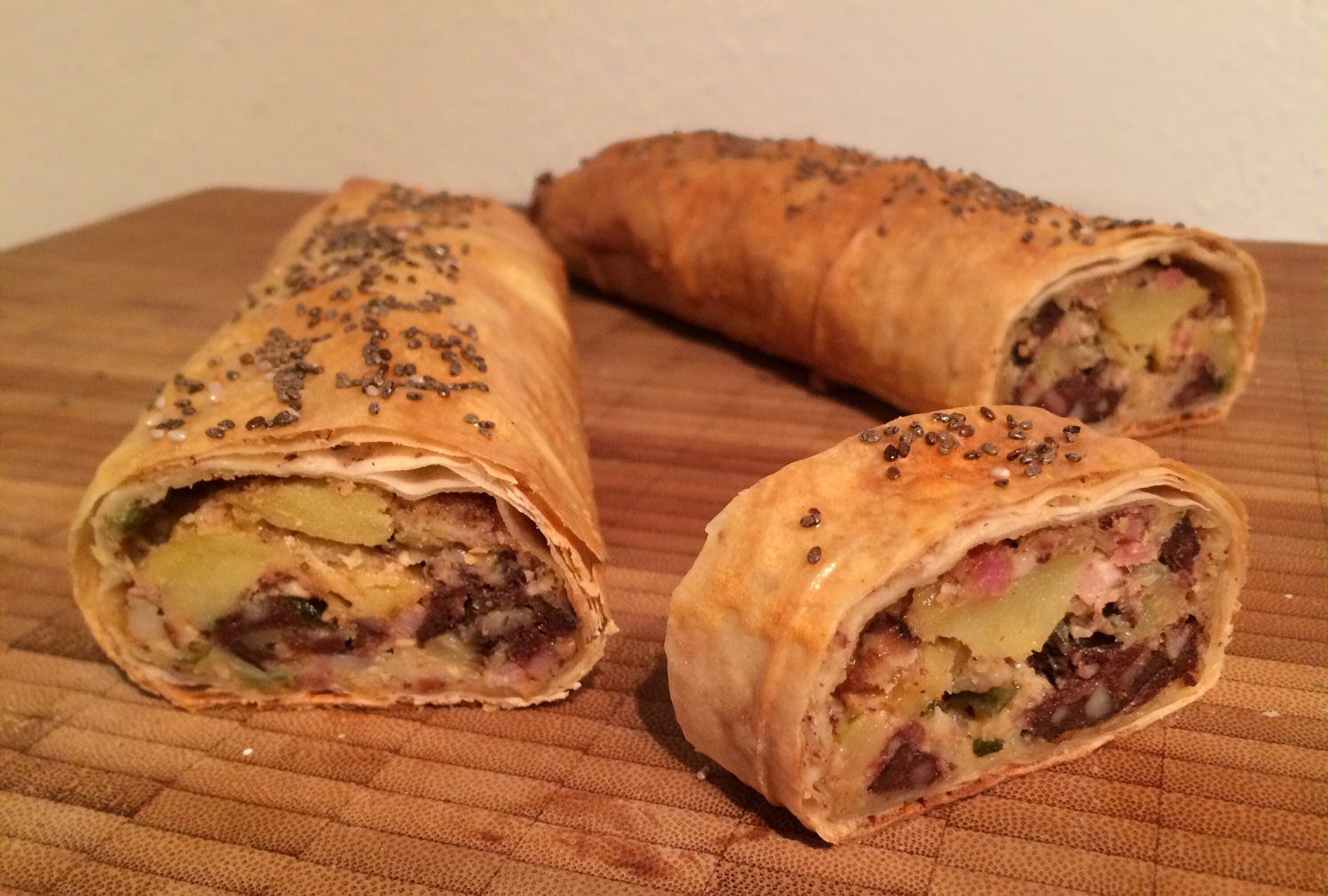 Pikanter Blutwurststrudel – Schmeck den Süden