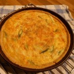 Bärlauchkuchen mit Spargel und Bergkäse