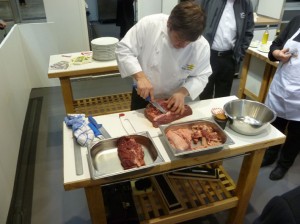 Georg Barta Fleisch zuschneiden