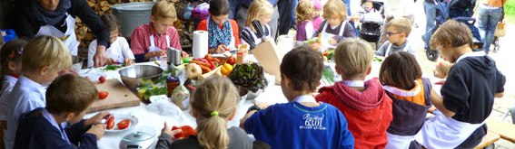 Bild Zukunft muss gemeinsam schmecken – Mitkochaktion für Kinder im Freilichtmuseum Beuren