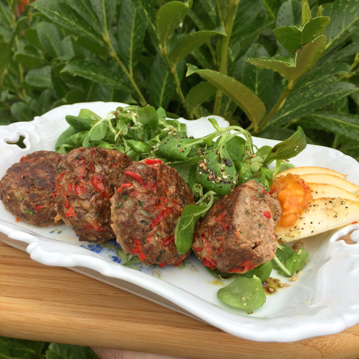 Wildfleischküchle mit Feldsalat – Mein Rezept für die SWR 1 Pfännle in ...