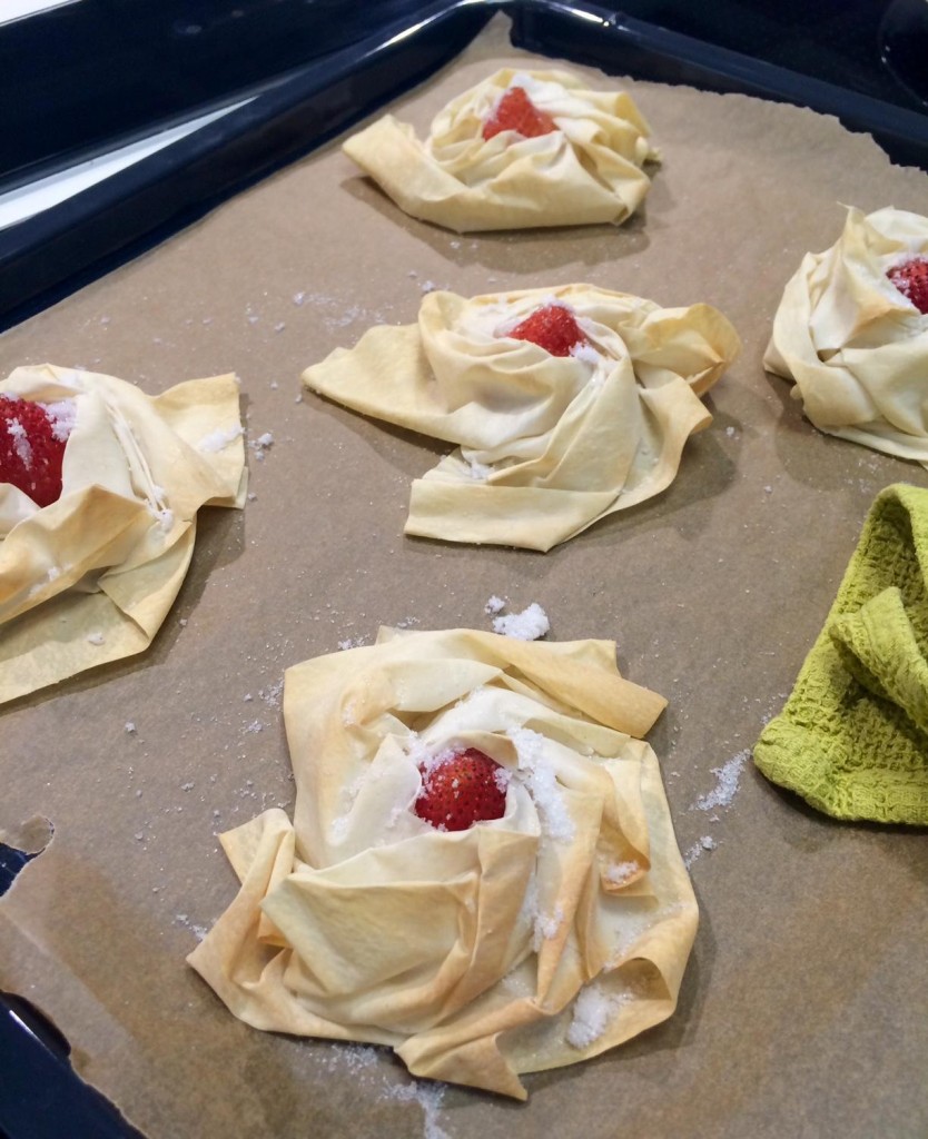 Süße Erdbeere in der Knusperhülle – Schmeck den Süden