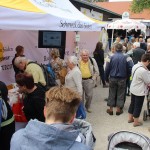 Biosphärengastgeber verwöhnen Besucher auf dem Kartoffelfest in St. Johann