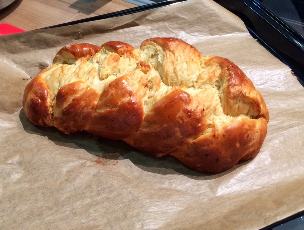 Mit Liebe gebacken: Hefezopf