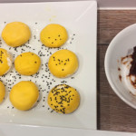 Ungewöhnliche Rezepte zu Halloween: Süße Kürbis-Pfannenküchlein mit Zwetschgenmusfüllung