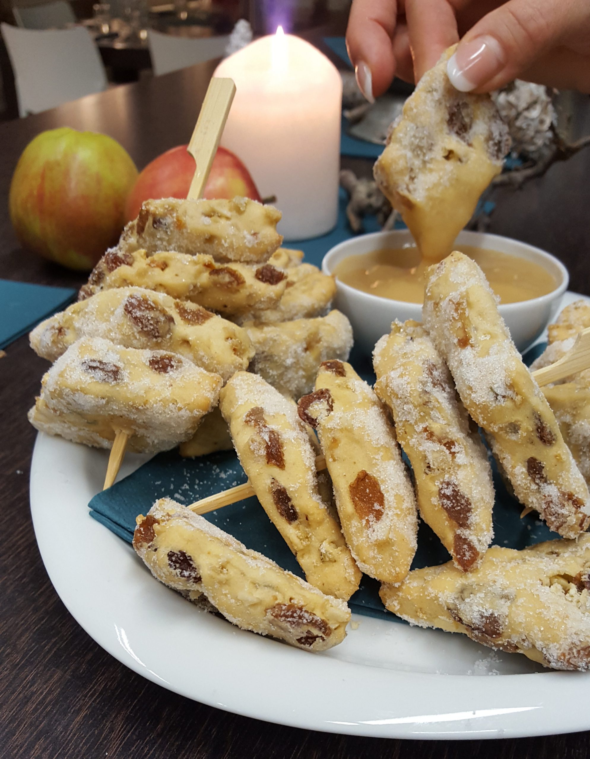 ‚Kaiserschmarrn‘- Mini-Stollen mit Apfelmus