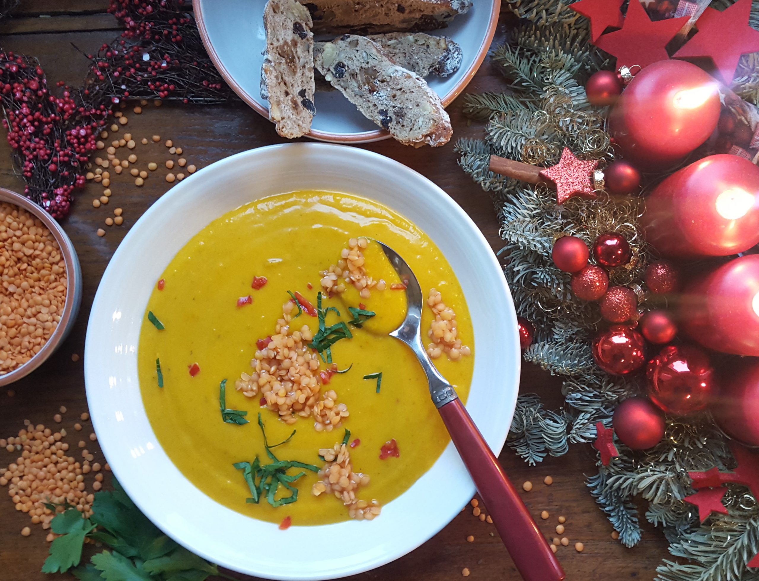 Unser Weihnachtsmenü Teil 1: Rote Linsensuppe mit Apfel &amp; Petersilie ...