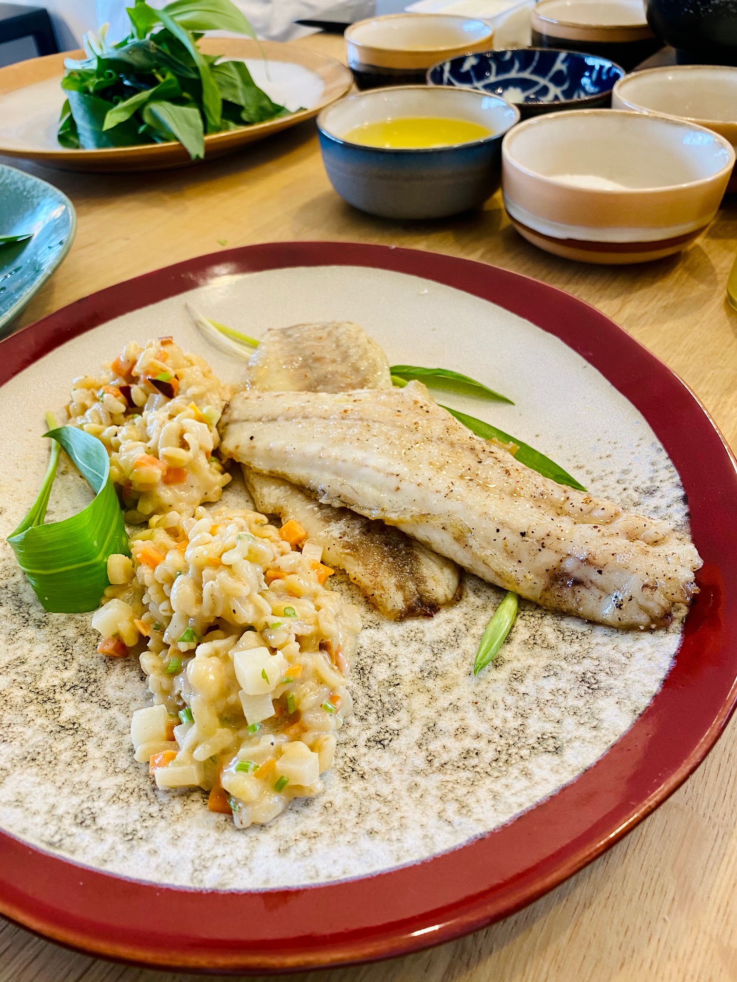 Gebratener Zander mit cremigem Gemüse-Kräuter-Zartweizen – Schmeck den ...