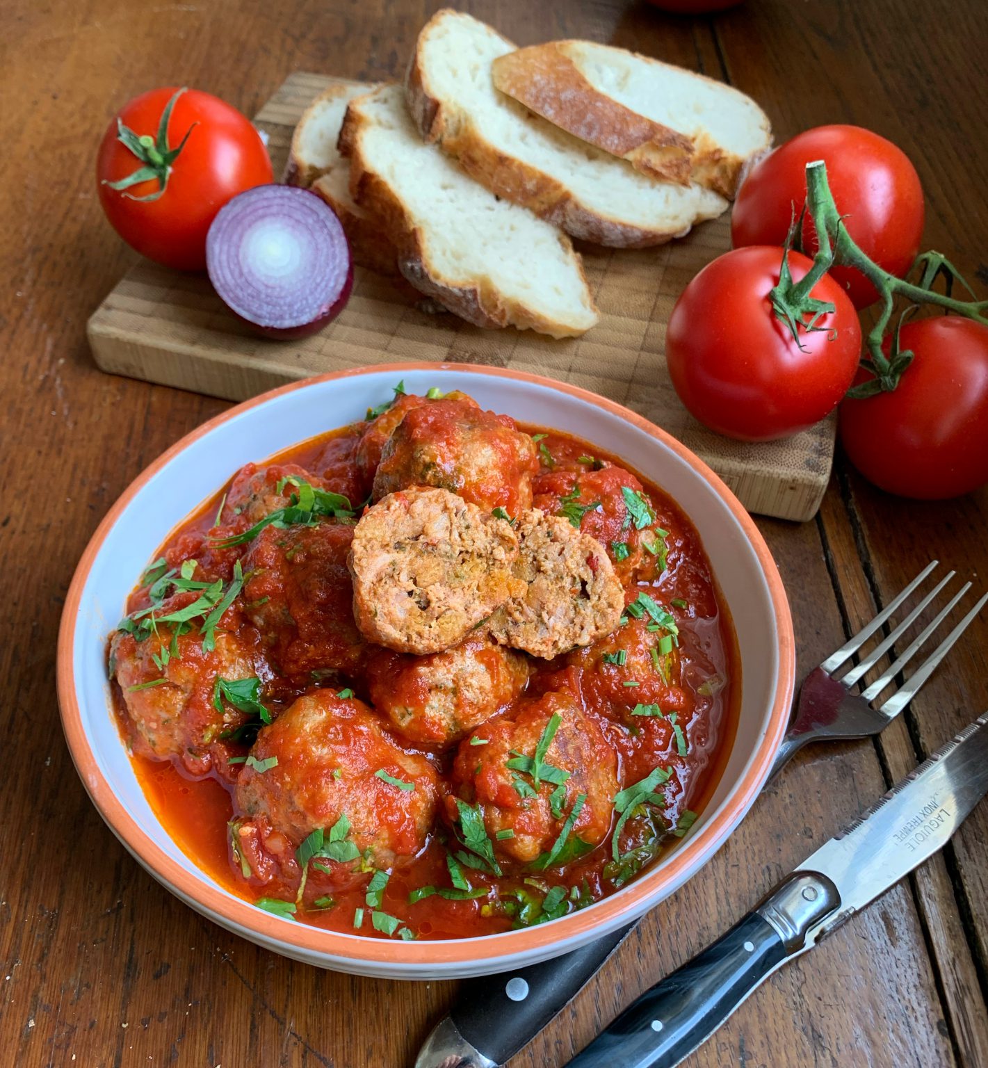 Herzhaft &amp; fruchtig: Pikante Hackbällchen in Tomatensoße – Schmeck den ...