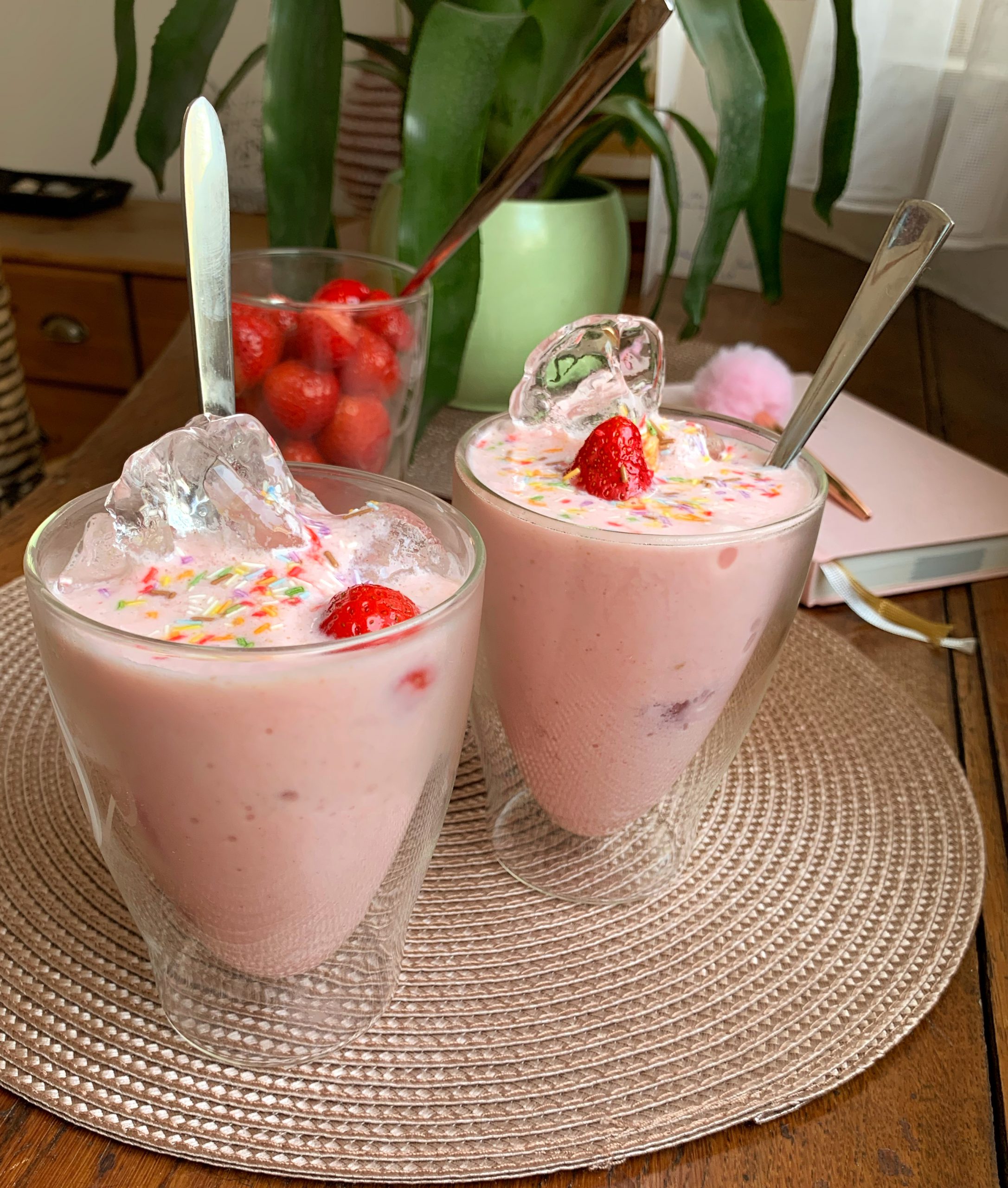 Frozen Joghurt-Erdbeer Shake